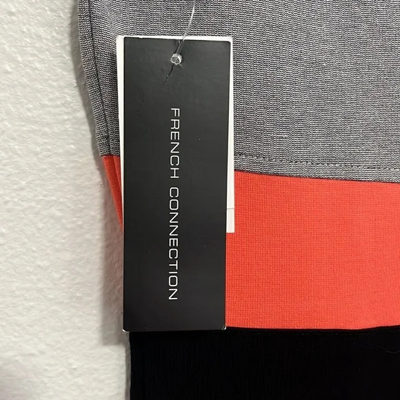 French Connection gray, black, and pink body con dress size 6 - Picture 8 of 11